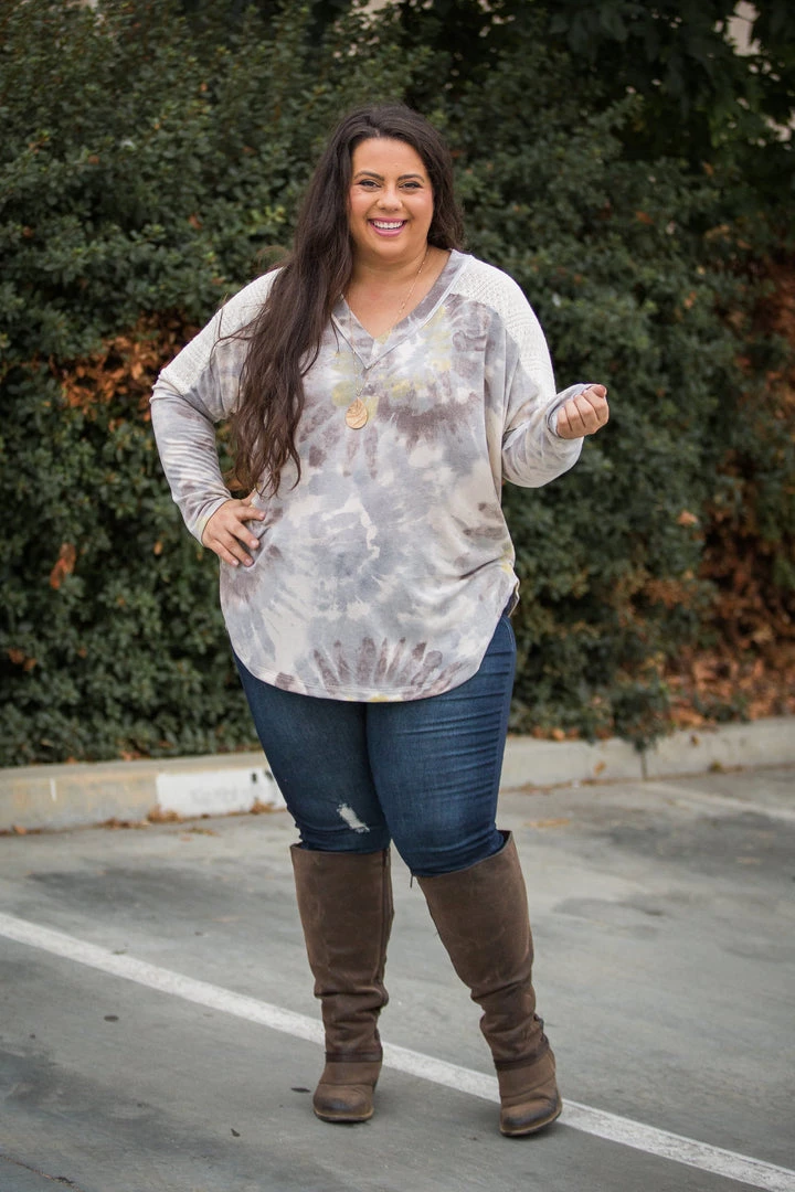 Boutique Simplified Dainty Diva V-Neck Top - Plus 4 Boutique Simplified Dainty Diva V-Neck Top - Plus