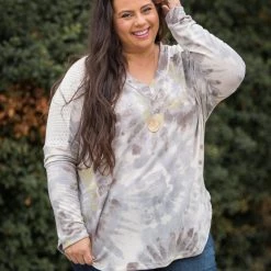 Boutique Simplified Dainty Diva V-Neck Top - Plus