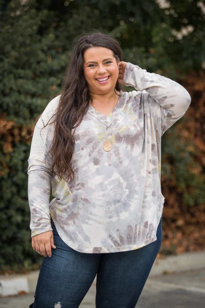 Boutique Simplified Dainty Diva V-Neck Top - Plus 5 Boutique Simplified Dainty Diva V-Neck Top - Plus