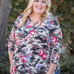 Boutique Simplified Red Dawn V-Neck Gabby New Arrivals 13 Boutique Simplified Red Dawn V-Neck Gabby New Arrivals