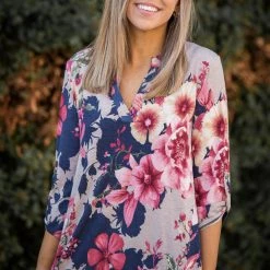 Boutique Simplified Blossoming Soul 3/4 Sleeve Top New Arrivals