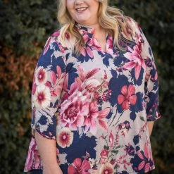 Boutique Simplified Blossoming Soul 3/4 Sleeve Top New Arrivals