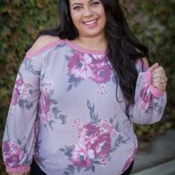 Boutique Simplified Totally Smitten Cold Shoulder New Arrivals