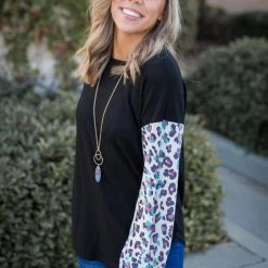 Boutique Simplified New Arrivals Cat & Mouse Waffle Knit Top