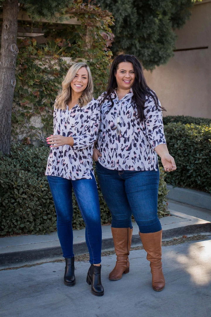 Boutique Simplified New Arrivals Finger Painting In The Dark 3/4 Sleeve Top 7 Boutique Simplified New Arrivals Finger Painting In The Dark 3/4 Sleeve Top