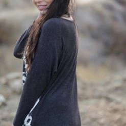 Boutique Simplified Utterly Gorgeous Twist Top New Arrivals