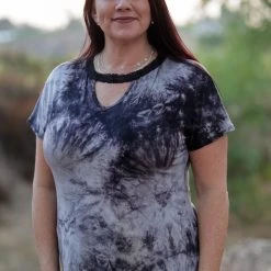 Boutique Simplified Lei In Tie Dye Short Sleeve Top