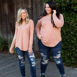 Boutique Simplified Everyday Long Sleeve Tee In Taupe