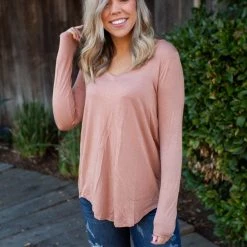 Boutique Simplified Everyday Long Sleeve Tee In Taupe