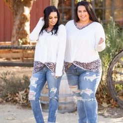 Boutique Simplified Snowy Leopard Front Twist Top New Arrivals