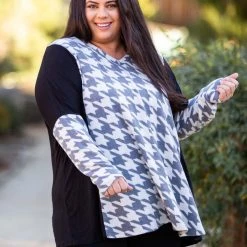 Boutique Simplified New Arrivals Houndstooth Long Sleeve Top