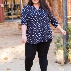 Boutique Simplified Dot Off The Press 3/4 Sleeve Top