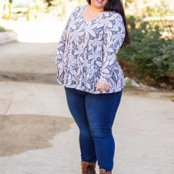 Boutique Simplified Leaf Me Be Tiered Tunic