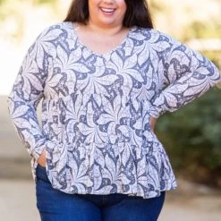 Boutique Simplified Leaf Me Be Tiered Tunic