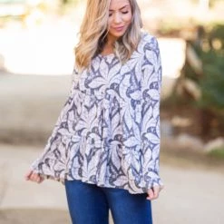 Boutique Simplified Leaf Me Be Tiered Tunic