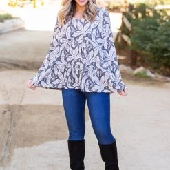Boutique Simplified Leaf Me Be Tiered Tunic