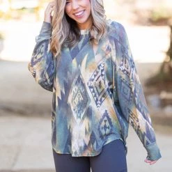 Boutique Simplified Savannah Charm Long Sleeve Top New Arrivals
