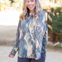 Boutique Simplified Savannah Charm Long Sleeve Top New Arrivals