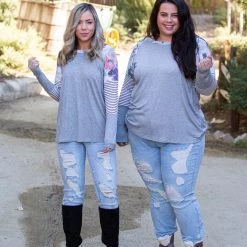 Boutique Simplified Desi Raglan Top