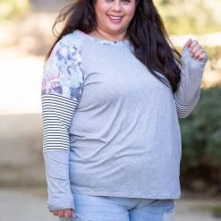 Boutique Simplified Desi Raglan Top