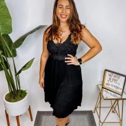 Iris & Rainbow Boutique #N158 All I Wanna Wear Dress (Black)