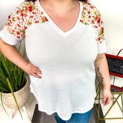 Iris & Rainbow Boutique New Arrivals #M935 Show Me Knit Top