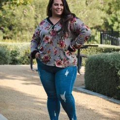 Boutique Simplified Heavenly Blooms Pullover New Arrivals