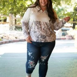 Boutique Simplified New Arrivals Splashed With Fall Pullover