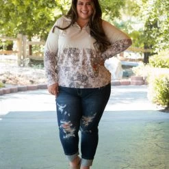 Boutique Simplified New Arrivals Splashed With Fall Pullover