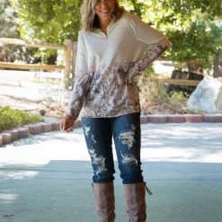 Boutique Simplified New Arrivals Splashed With Fall Pullover