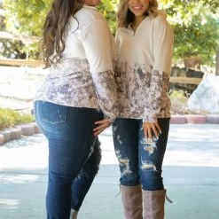 Boutique Simplified New Arrivals Splashed With Fall Pullover