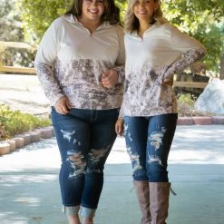 Boutique Simplified New Arrivals Splashed With Fall Pullover