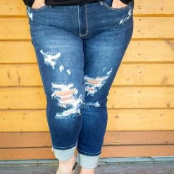 Boutique Simplified Bleach Splashed Judy Blue Boyfriend Jeans