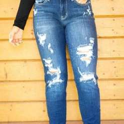 Boutique Simplified Bleach Splashed Judy Blue Boyfriend Jeans