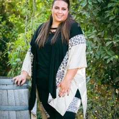 Boutique Simplified New Arrivals Fashionably Layered Cardigan