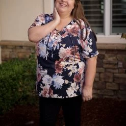 Boutique Simplified New Arrivals Midnight Rose Short Sleeve