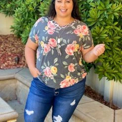 Boutique Simplified Rose Of The Amazon Short Sleeve Top New Arrivals