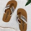 Iris & Rainbow Boutique #M550 Free Time Flip Flop (Cream Leopard)
