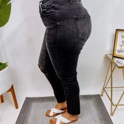 Iris & Rainbow Boutique #M991 New York Vervet Jeans