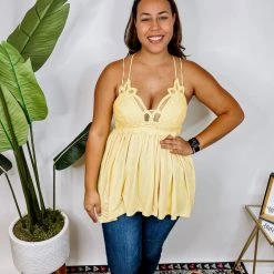 Iris & Rainbow Boutique #N363 Crochet Lace Cami (Plus)