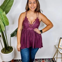 Iris & Rainbow Boutique #N363 Crochet Lace Cami (Plus)