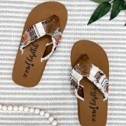 Iris & Rainbow Boutique #M558 Free Time Flip Flop (Cream Multi)