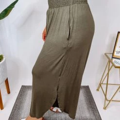 Iris & Rainbow Boutique #M240 All About Me Pants (Olive)
