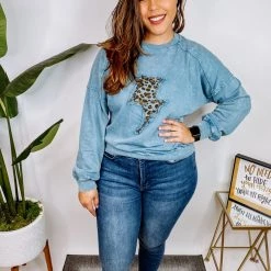 Iris & Rainbow Boutique New Arrivals #M990 Speed Of Light Crewneck Pullover