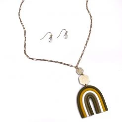 Iris & Rainbow Boutique #X803 Colorful Rainbow Necklace