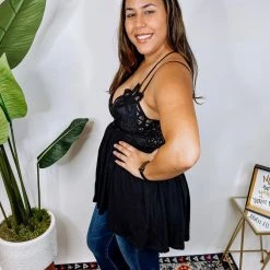 Iris & Rainbow Boutique #N363 Crochet Lace Cami (Plus)