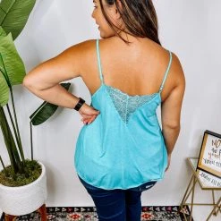 Iris & Rainbow Boutique #K987 Secrets Of The Lace POL Top (Aqua)