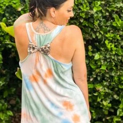 Boutique Simplified Bow-tiful Tank