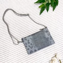 Iris & Rainbow Boutique #M489 Riley 3 Compartment Crossbody/Wristlet