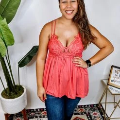 Iris & Rainbow Boutique #N363 Crochet Lace Cami (Plus)